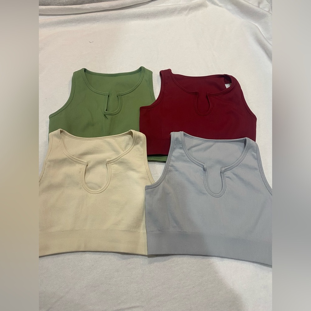 4 set athletic bras